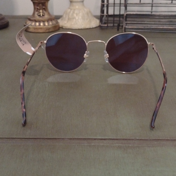 Frye & Co. SR0421 Sunglasses